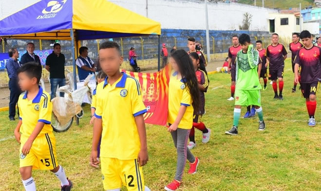Inauguración campeonato de fútbol barrios Sur-orientales