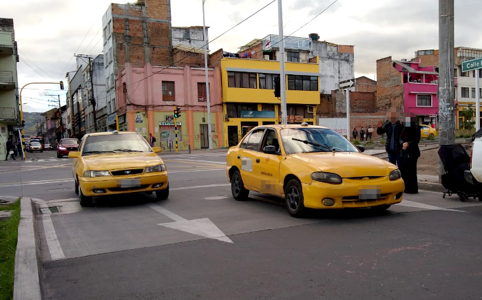 Fotografía taxis en las calles de Pasto