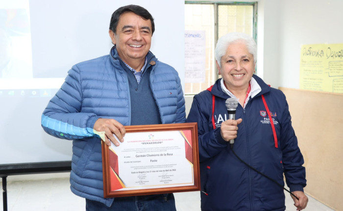 Reconocimiento otorgado al Alcalde Germán Chamorro de la Rosa por parte de FENAEDILCO y ASOJAL Pasto.
