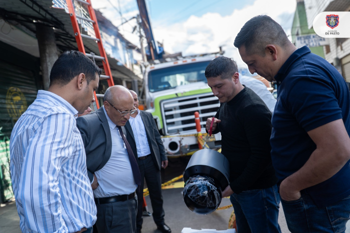 Alcaldía de Pasto entregó primera cámara con reconocimiento facial para reforzar la seguridad en El Potrerillo
