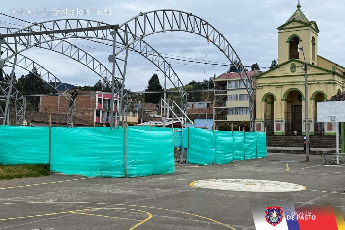Secretaría de Infraestructura avanza con la instalación de cubiertas en 7 polideportivos rurales