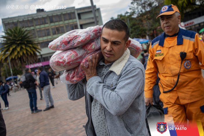 Pasto se une para ayudar a las familias afectadas por el sismo y envía la primera tractomula con ayudas humanitarias