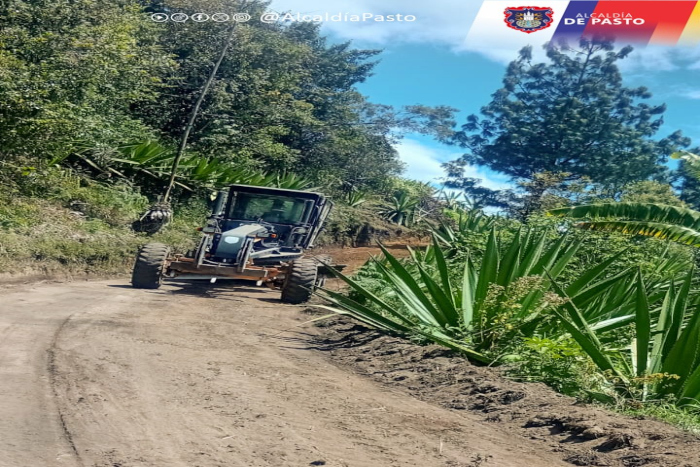 Alcaldía de Pasto cumple con el mantenimiento vial para mejorar la movilidad en la zona rural