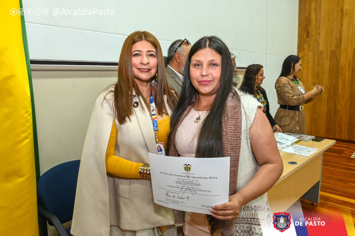 80 personas se certificaron en competencias laborales de trazo, corte y confección, y elaboración de carrozas