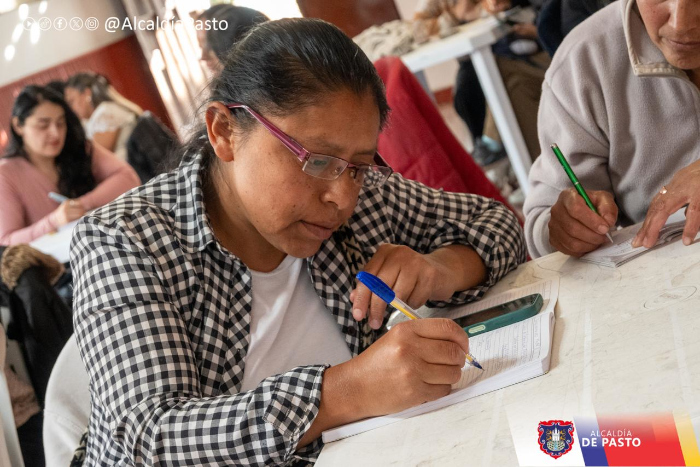 Pasto fortalece la autonomía económica de 60 mujeres emprendedoras con el programa Mujeres que Transforman