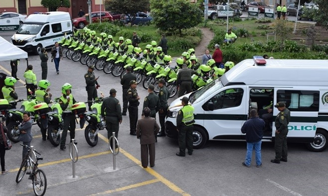 Policía Nacional hizo entrega de parque automotor al municipio de Pasto