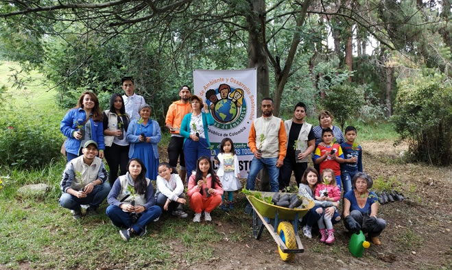 Minga ambiental en el barrio Pucalpa III