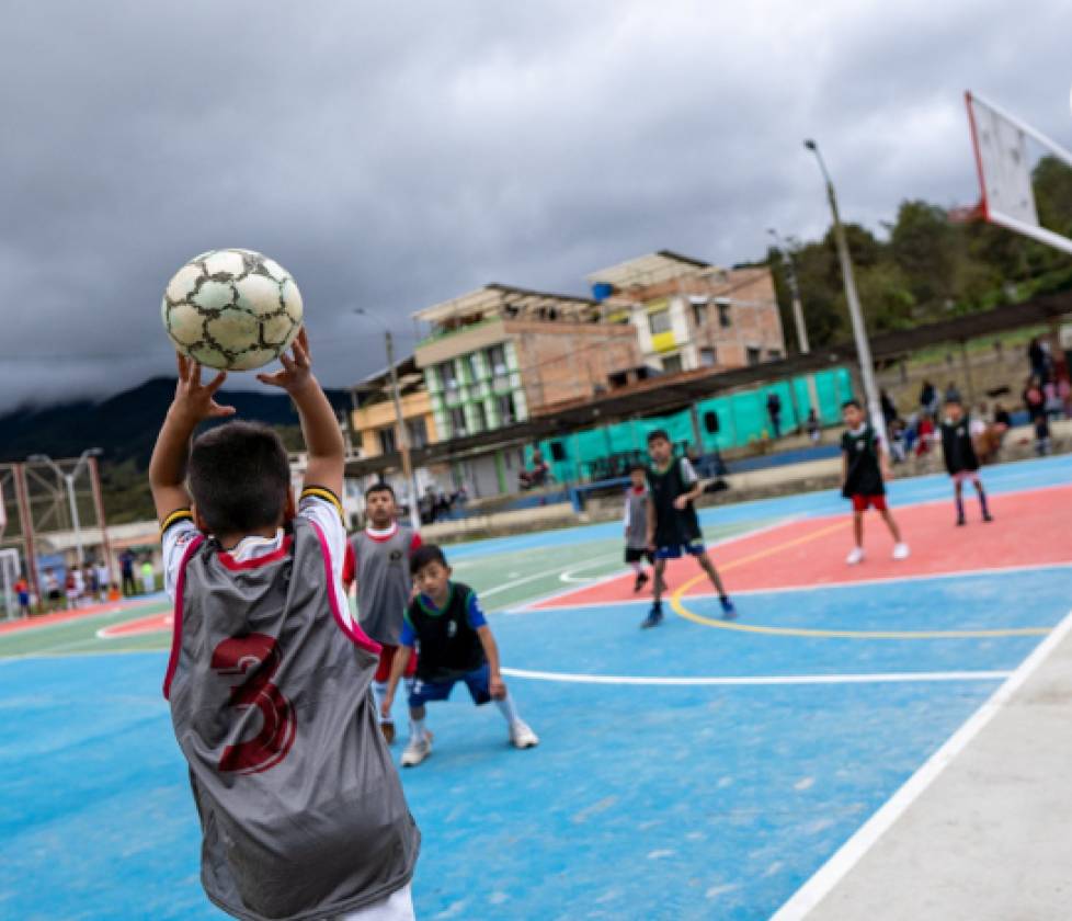 Alcaldía de Pasto inauguró polideportivo en el corregimiento de El Encano