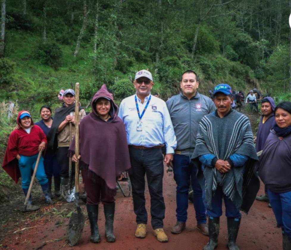 Subsecretaría de Infraestructura Rural apoyó minga comunitaria para el mejoramiento vial de 41 kilómetros en Catambuco